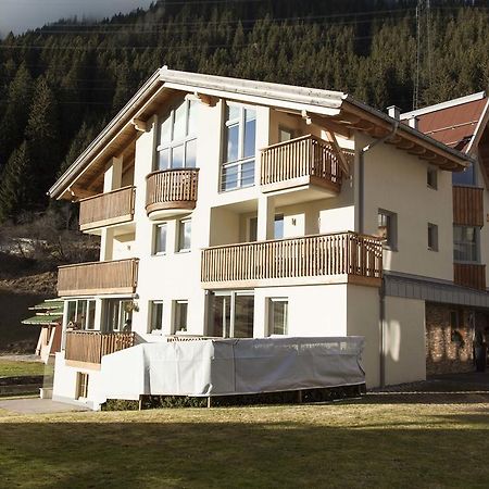 Haus Sonneneck - Ski In & Out Санкт-Антон-ам-Арльберг Экстерьер фото